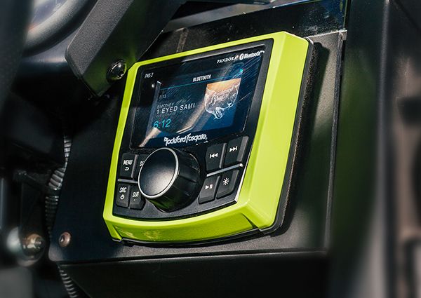 Picture for category Marine Receivers